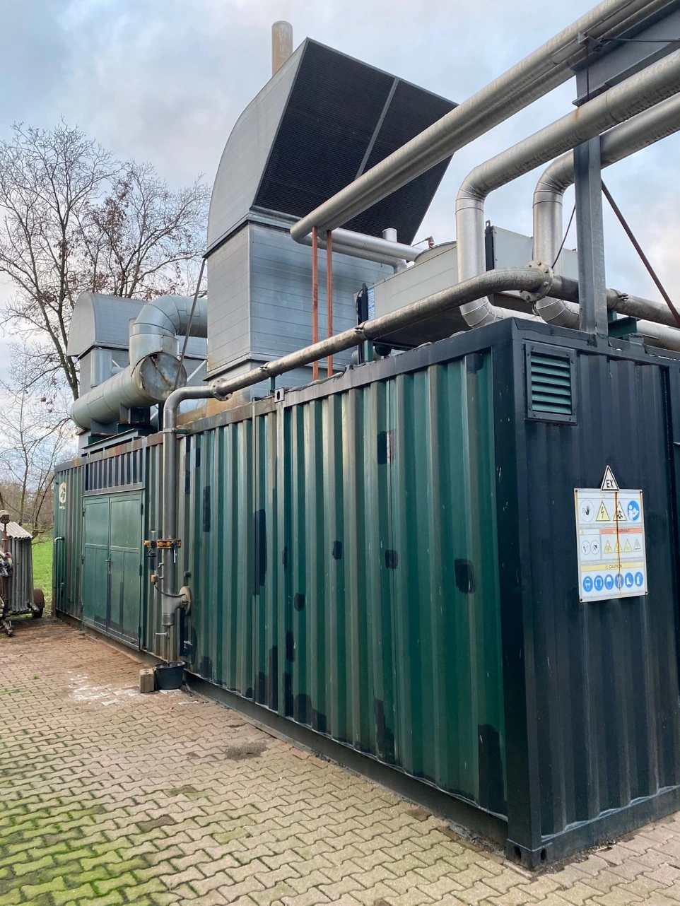 Equipos de cogeneración usados en buenas condiciones listos para operar almacenados en las instalaciones de Aditae Technology